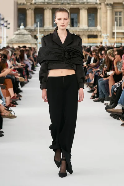 Look 47